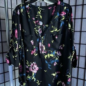 Torrid Black 3/4 Sleeve Relaxed Blouse